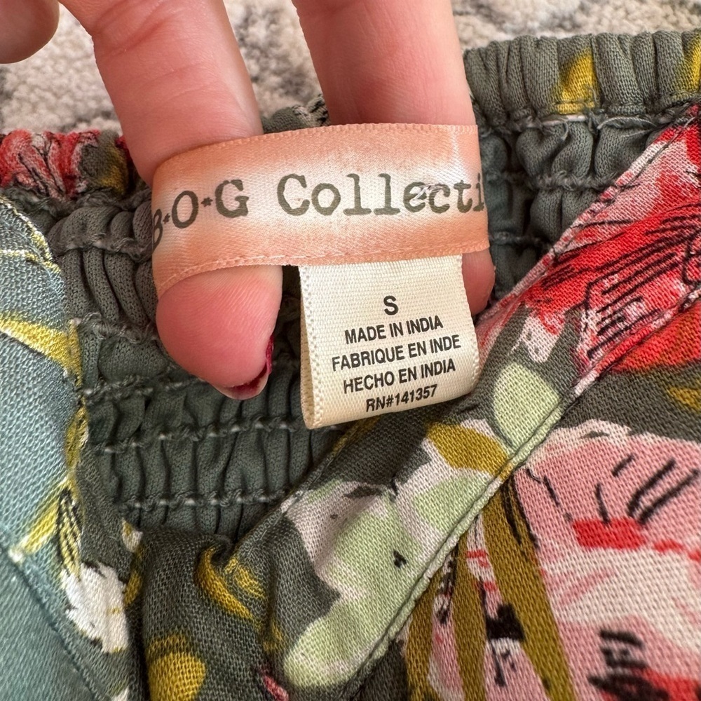 B.O.G. Collective top - Picture 3 of 9